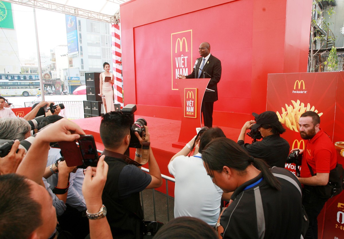 Hình ảnh đáng chú ý của Chủ tịch McDonald’s tại Việt Nam ảnh 6 Hình ảnh đáng chú ý của Chủ tịch McDonald’s tại Việt Nam ảnh 6